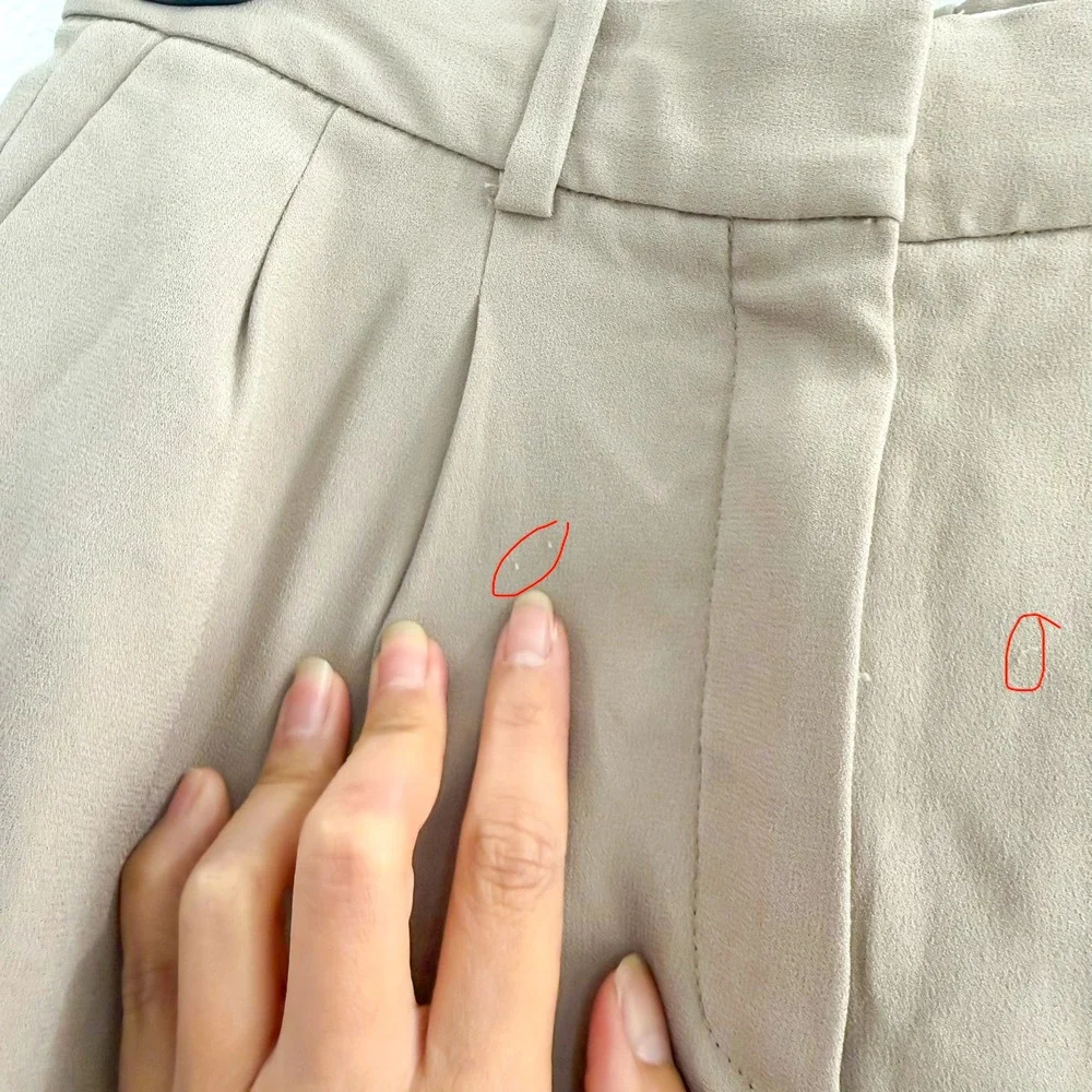 Aritzia Babaton Pleated Mini Shorts 3